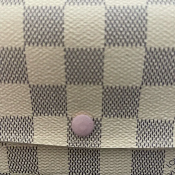 Louis Vuitton | Damier Azur Rose Pink Wallet - Picture 8 of 14